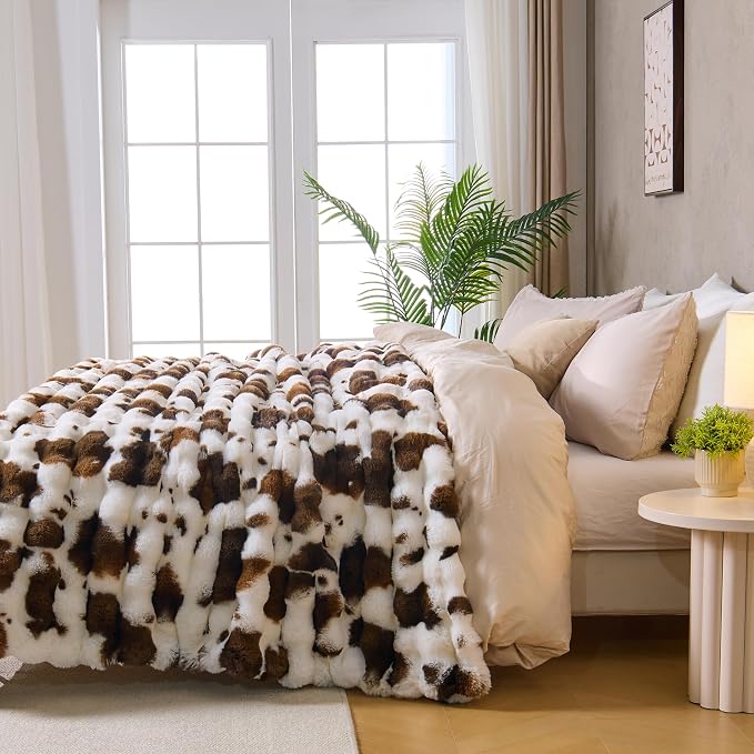 DOWNCOOL Faux Fur Throw Blanket for Couch, Ultra Soft Fluffy Fuzzy Plush Bubble Blanket for Sofa Bedroom Living Room, Cozy Warm Luxury Fleece Minky Blanket, 50x60 Inches Cow Print-Brown