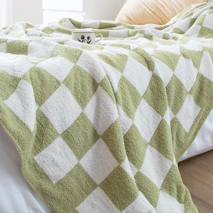 SeaRoomy Fuzzy Checkered Throw Blanket for Bed Decor,Green 90"X90" | Warm,Cozy,Fluffy,Lightweight,Gift for Women Couch Sofa Bed Room Decor