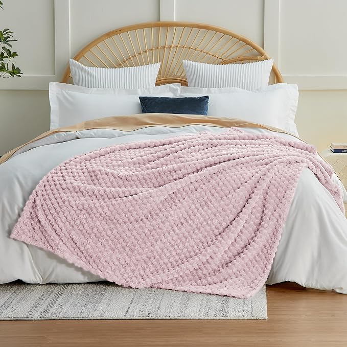 EXQ Home Gentle Soft Fleece Throw Blanket – Cozy Lightweight 3D Imitation Turtle Shell Jacquard Blanket for Couch Bed – All-Season Warm Fuzzy Flannel Blanket for Women Mom Gift(60"x80",Purplish Pink)