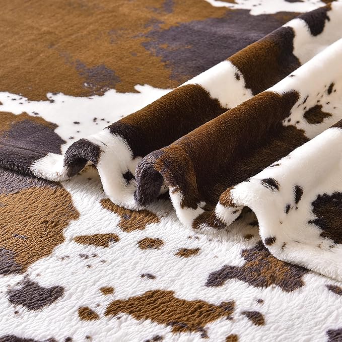 Bnuitland Brown Cow Print Flannel Throw Blanket (60x80 Inches), 300 GSM Double Sided Twin Size Bed Fleece Blanket, Super Soft Cozy Outdoor Lap Throw, Lightweight Fuzzy Home Decor