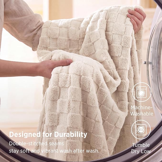 Bedsure GentleSoft Full Size Blankets for Bed - Super Soft Cozy Fleece Blanket for Kids Girls, Large Fuzzy Throws for Bedroom Decor, Cream, 84x90 Inches