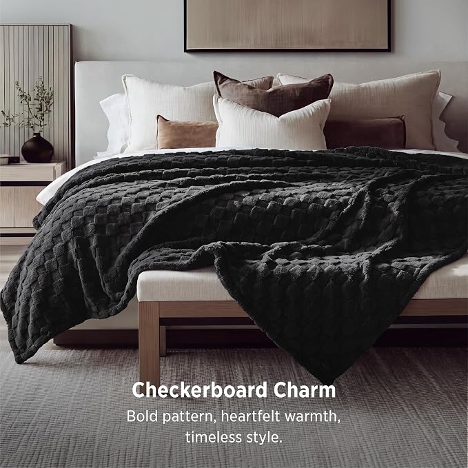 Bedsure Checkered Soft Cozy Fleece Full Blanket for Bed, Black, 84"×90" | Couch/Sofa/Bed, Lightweight, Soft Cozy Cute, All Season, Gifts for Men, Home Decor