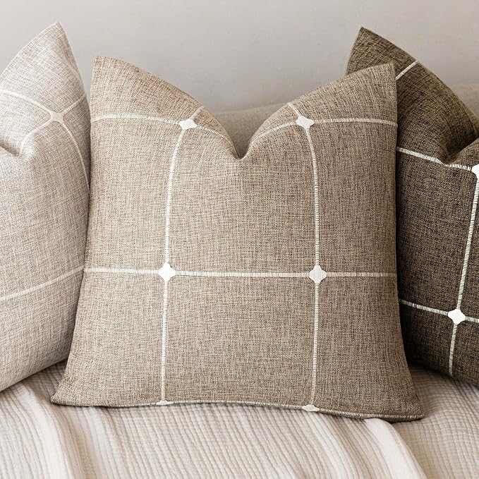 Foindtower Pack of 2 Decorative Faux Linen Jacquard Check Throw Pillow Covers Farmhouse Cushion Cover with Grid Textured Accent Pillowcase for Couch Sofa Living Room Home Decor,18×18 Inch,Oatmeal