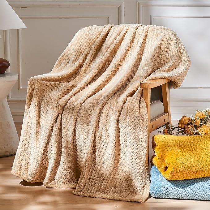 NEWCOSPLAY Fleece Leaves Pattern Twin Blanket, Brown, 60"x80" | Super Soft Throw Blanket, Lightweight Cozy Bed Sofa Blanket, Premium Silky Flannel Fleece, Travel Blanket for All Season Use