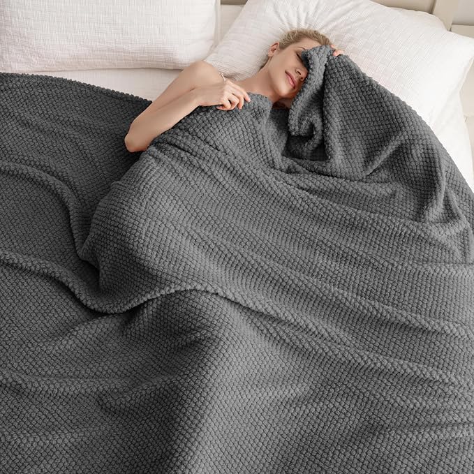 Dark Grey 300GSM Super Soft Large Queen Blanket for Couch Sofa Bed Cozy Blankets for Women Girls Cute Fleece Fluffy Blanket for Aesthetic Home Decor 90x90