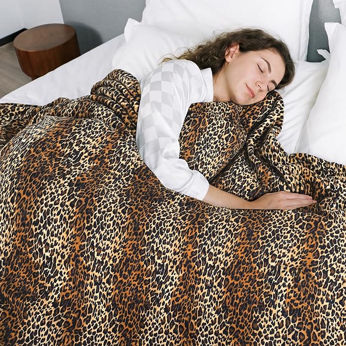 Leopard Print Blanket Fleece Throw for Bed Sofa Travel and Camping, Soft Cozy Fluffy Plush Blanket for All Seasons, Cheetah Print Throw for Birthday Gifts 40"x60"