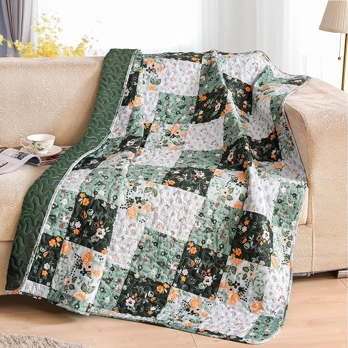 Exclusivo Mezcla Reversible Boho Quilted Throw Blanket, 50"x 60" | Lightweight Summer Quilt Throw, Designed for Bed/ Couch/ Sofa, Green Patchwork Pattern