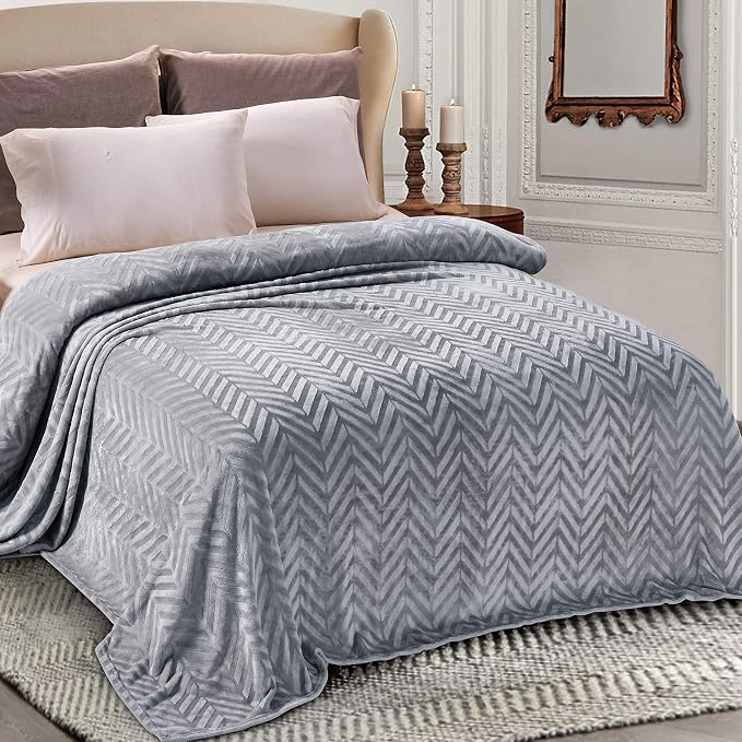 Whale Flotilla Flannel Fleece Fall Bed Blanket Queen Size, Silver Grey | Lightweight Breathable Soft Bedspread, Plush Fluffy Coverlet Chevron Design Decorative Blanket for Home Life, 90x90 Inch
