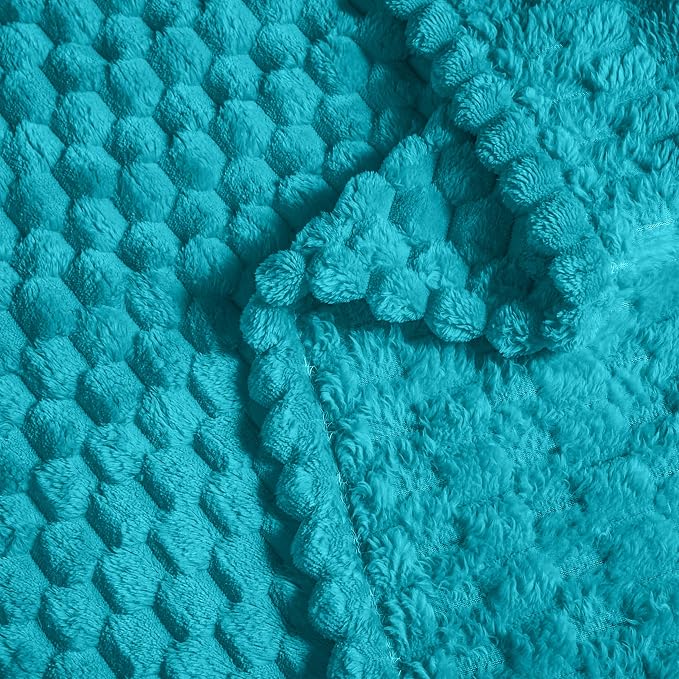 Vessia Flannel Fleece Throw Blanket(50x70 inch), 3D Jacquard Teal Fuzzy and Warm Blanket for Couch,Sofa,Bed,Chair, 300GSM Super Soft Touch Cozy Lightweight Throw for All-Season Home Decor