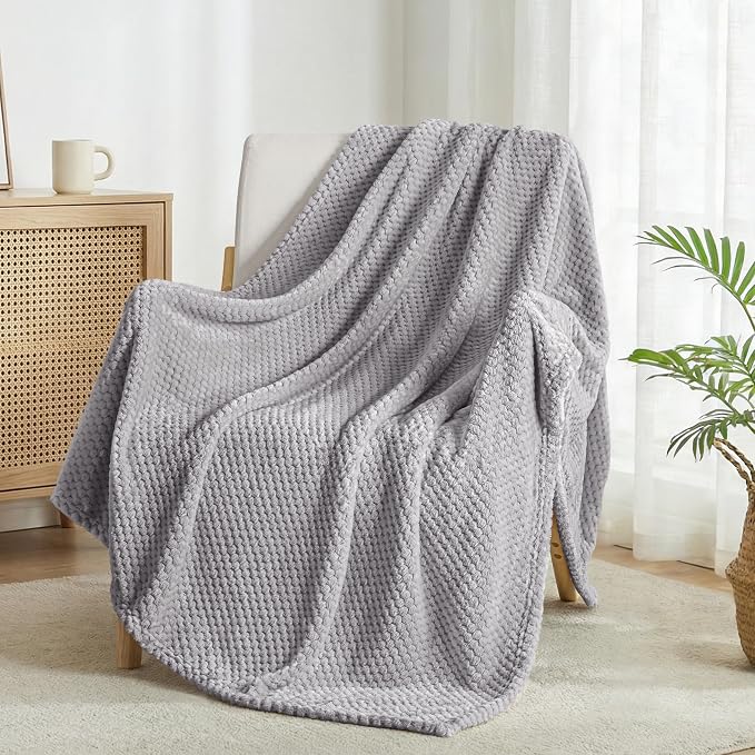 Exclusivo Mezcla Large Waffle Fleece Throw Blanket for Couch, Light Gray | Lightweight Soft Blanket for Sofa, Bed, Living Room, Plush Fluffy Throw for Home Decor, Travel, All Season, 50x70 Inches