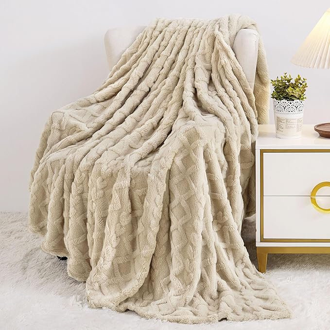 Aganear Fleece Throw Blanket for Bed Couch 90"x108" Khaki | Lightweight Fuzzy Throw,Warm Gift for Women,Christmas,Housewarming,Soft,Fall Boho Design for Room Home Decor,All-Season Use