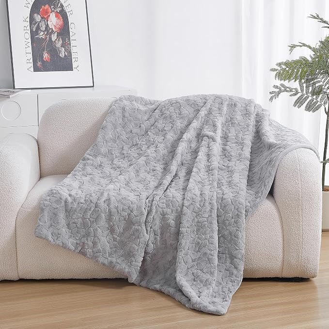 Fluffy Reversible Faux Fur Throw Blanket Thick Warm Blankets Cozy for Couch | Soft Plush Machine Washable Bed Home Decor, Large 50x70 Inch, for Women Men