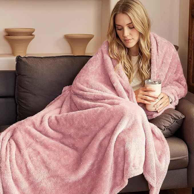 Exclusivo Mezcla Fuzzy Large Fleece Throw Blanket for Couch, Dusty Pink | 50x70 Inches, Super Soft and Cozy Throw, Plush Fluffy Blanket for Sofa, Bed, Bedroom, Home Decor, All Season