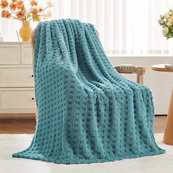 NEWCOSPLAY 3D Waffle Checkered Flannel Throw Blanket, Light Teal, 50"x70" | Super Soft Cute Lightweight Decorative Premium Silky Fleece Blanket for Couch Sofa Bed, Gift for Women Men, All Season Use
