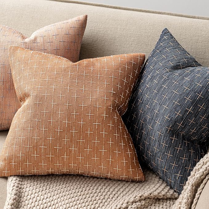 MIULEE Pack of 2 Decorative Burlap Linen Throw Pillow Covers Farmhouse Pillowcases Modern Rustic Woven Textured Cushion Cover for Sofa Couch Bed 24x24 Inch Brick