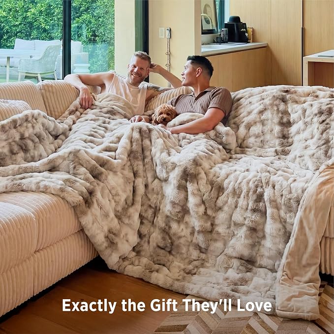 Bedsure GentleSoft Bubble Faux Fur Blankets Queen Size, Fluffy Fuzzy Queen Blanket for Bed, Soft Cozy Faux Fur Bedding for Winter, Thick Warm Plush Bed Cover, Tie-dye Taupe, 90x90
