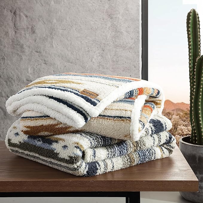 Wrangler - Throw Blanket with Sherpa Reverse, Super Soft Plush Bedding, Yellowstone-Inspired, Dorm Room Essentials, 50x60, Coyote Sands Ivory