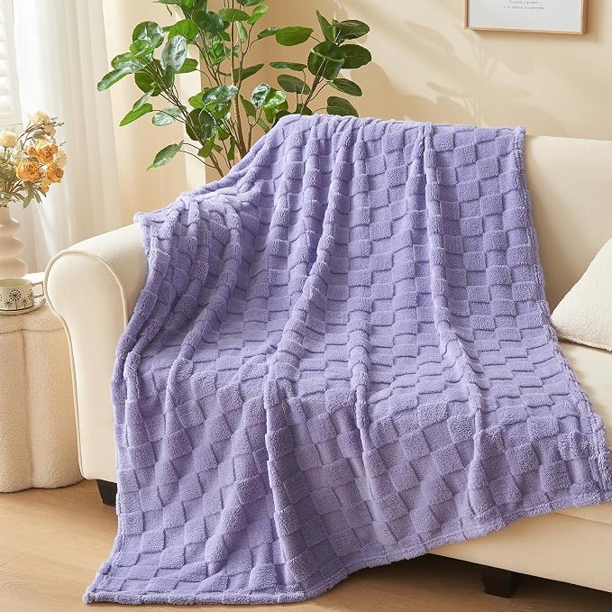 NEWCOSPLAY 3D Checkered Flannel Twin Blanket, Lavender Checkered, 60"x80" | Super Soft Cute Lightweight Decorative Premium Silky Fleece Blanket for Couch Sofa Bed, Gift for Women Men, All Season Use
