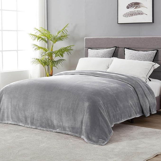 DREAMNINE Extra Large Soft Comfy Fluffy Fleece Bed Blanket Queen Size 90" x 90", Luxury Decorative Fuzzy Blanket for Women Girl, Big Cozy Gray Shaggy Warm Flannel Blankets for Winter Autumn Pets, Grey