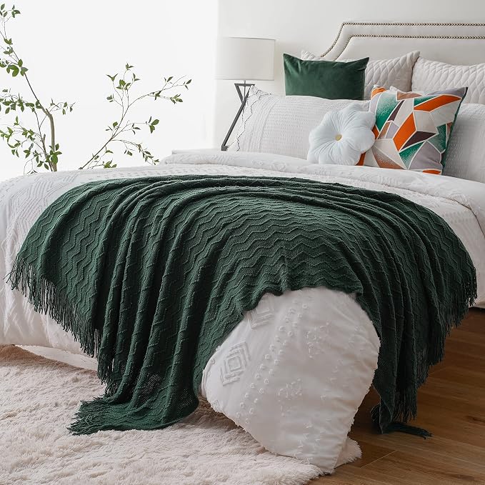 BATTILO HOME Christmas Green Throw Blanket for Couch, Forest Green Throw Blankets, Christmas Decorative Throw Blanket for Sofa Bed, Christmas Decor, 50"x60"