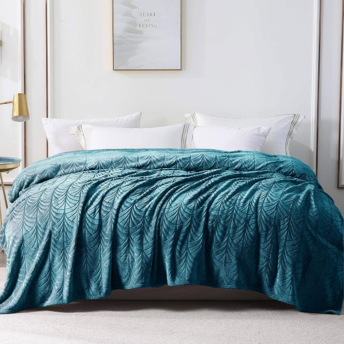 Whale Flotilla Soft Flannel Fleece Twin XL Size Blanket for Bed, Teal | 90"x66" Cozy Lightweight Breathable Coverlet, Plush Fluffy Bedspread, Vintage Pattern Decorative Blanket for Dorm, All Season
