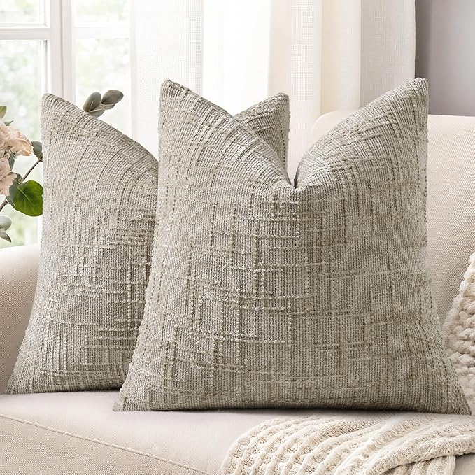 decorUhome Textured Chenille Throw Pillow Covers 18x18 Set of 2 Light Brown | Fall Modern Farmhouse Soft Cozy Slubby Couch Pillow Cases Boho Decorative Pillow Cases for Bed Sofa Living Room Home Decor