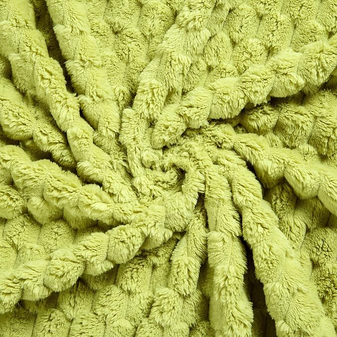 Excervent Hexagon Jacquard Throw Blanket for Bed, 60x80 Inches, Light Green | Big Decorative Fuzzy Flannel Fleece Throw Blanket for Sofa Bed Couch, Super Soft Cozy, Suitable for All Seasons