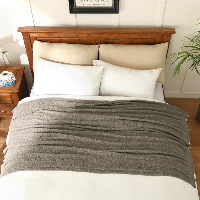 Taupe Throw Blanket for Bed, Super Soft Knit Boucle Blankets, Cozy Fleece Fuzzy Fluffy Plush Chenille Throws Blanket for Couch, Sofa, 60 x 80 inches