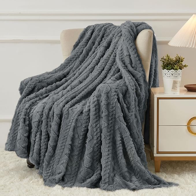 Aganear Fleece Throw Blanket for Couch Sofar 50"x60" Grey | Lightweight Fuzzy Throw,Warm Gift for Women,Christmas,Housewarming,Soft,Boho Design for Room Home Decor,All-Season Use