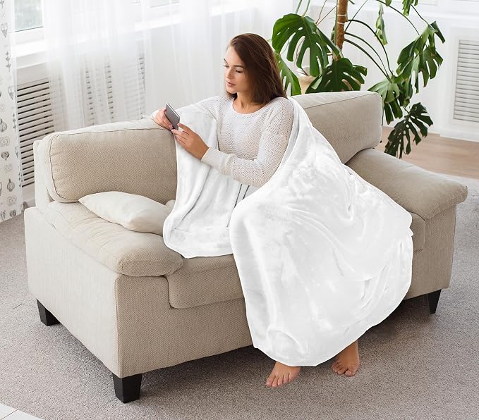 Utopia Bedding Ultra Soft Fleece Bed Blanket Throw Size White (50x60 Inch) | Microfiber Plush Warm Lightweight Breathable Cozy Blanket Anti-Static, All Season Use, Gift for Women and Men