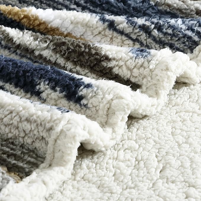 Wrangler - Throw Blanket with Sherpa Reverse, Super Soft Plush Bedding, Oeko-Tex Certified, Dorm Room Essentials, 50x60, Coyote Sands Brown
