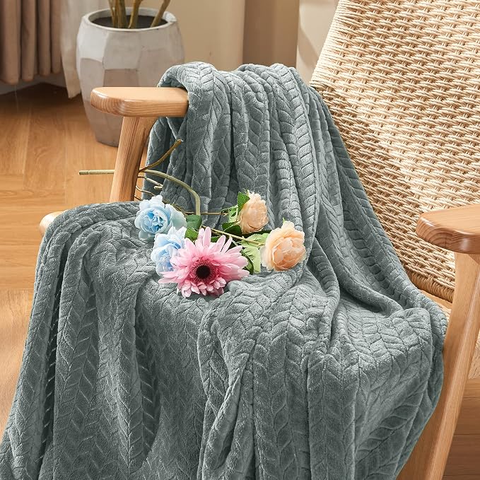 inhand Grey Fleece King Blanket for Bed, Super Soft Flannel Cozy Blankets for Adults, Lightweight Leaves Pattern Fuzzy Blanket for Office,Travel, Warm Plush Blankets for All Season, 90x108 Inches