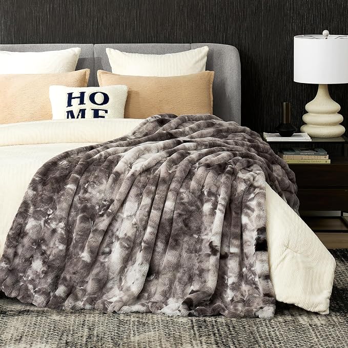 Cozy Bliss Deluxe Striped Rabbit Faux Fur Throw Blanket, Soft Fluffy Warm Plush Blanket for Winter, Modern Homr Decor, Tie-dye Grey 50"x60"
