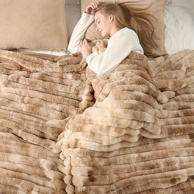 Cozy Bliss Faux Fur Throw Blanket for Couch, Cozy Warm Plush Striped Blanket for Sofa Bedroom Living Room, 108 * 90 Inches Tie-dye Khaki
