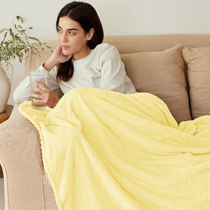 Exclusivo Mezcla Large Waffle Fleece Throw Blanket for Couch, Light Yellow | Lightweight Soft Blanket for Sofa, Bed, Living Room, Plush Fluffy Throw for Home Decor, Travel, All Season, 50x70 Inches
