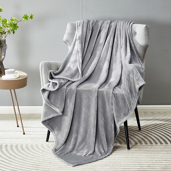 DREAMNINE Oversized Soft Plush Fleece Throw Blanket Twin Size 60" x 80", Decorative Large Solid Lightweight Fluffy Velvet Bed Blanket, Big Cute Cozy Accent Gray Fuzzy Flannel Blanket for Bedroom, Grey