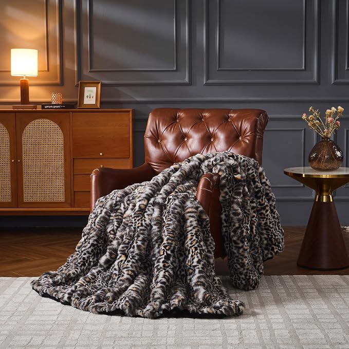 Leopard Faux Fur Blankets 50''x60'', 750 GSM Double Sided Throw Blanket for Couch Sofa Travel and Camping, Super Soft Cozy Fluffy Plush Blanket, Cheetah Print Furry Blankets for All Seasons