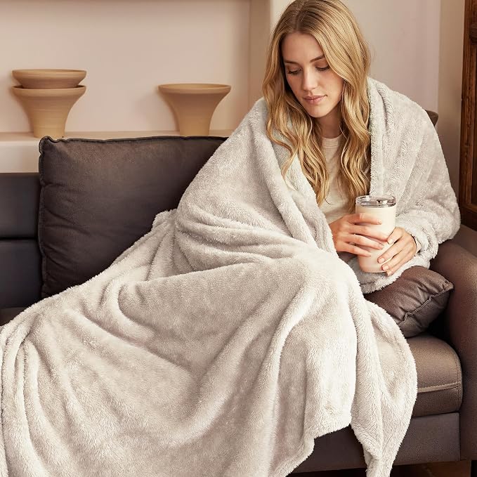 Exclusivo Mezcla Fuzzy Plush Fleece Bed Blanket Queen Size, Beige | 90x90 Inches, Super Soft and Cozy Bed Blanket, Fluffy Decorative Bedding for Livingroom, Bedroom, All Season