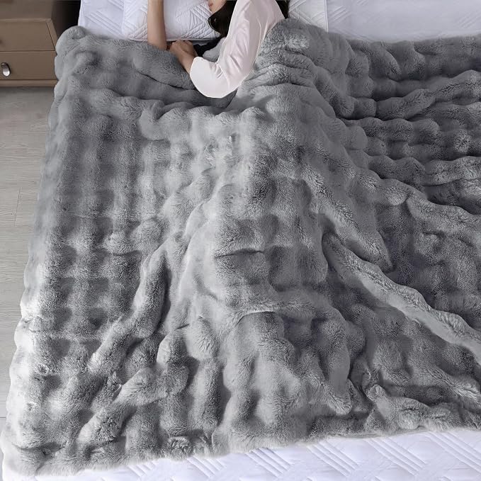 Grey Faux Fur Throw Blanket for Couch, Double-Sided Bubble Textured Plush Blanket with Soft Flannel Back, Decorative Throw for Sofa or Bed, Machine Washable, 60x80 Inches, 860 GSM