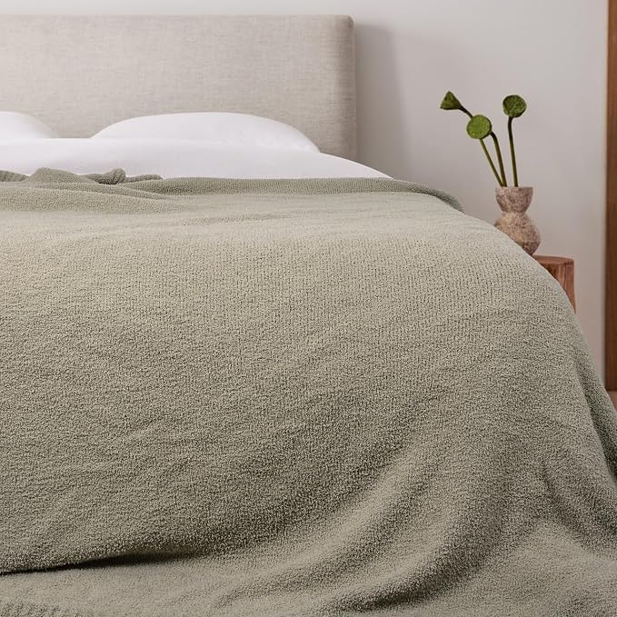 Taupe Warm Queen Size Fuzzy Knitted Blanket, Oversized Luxury Bed Blankets Soft Lightweight Plush Throw for Cozy Nights (Taupe, 90x90)