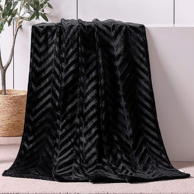 Whale Flotilla Flannel Fleece Fall Throw Blanket for Couch, Black | Lightweight Breathable Soft Sofa Throws, Plush Fluffy Chevron Design Decorative Blankets for Home Life, 50x60 Inch