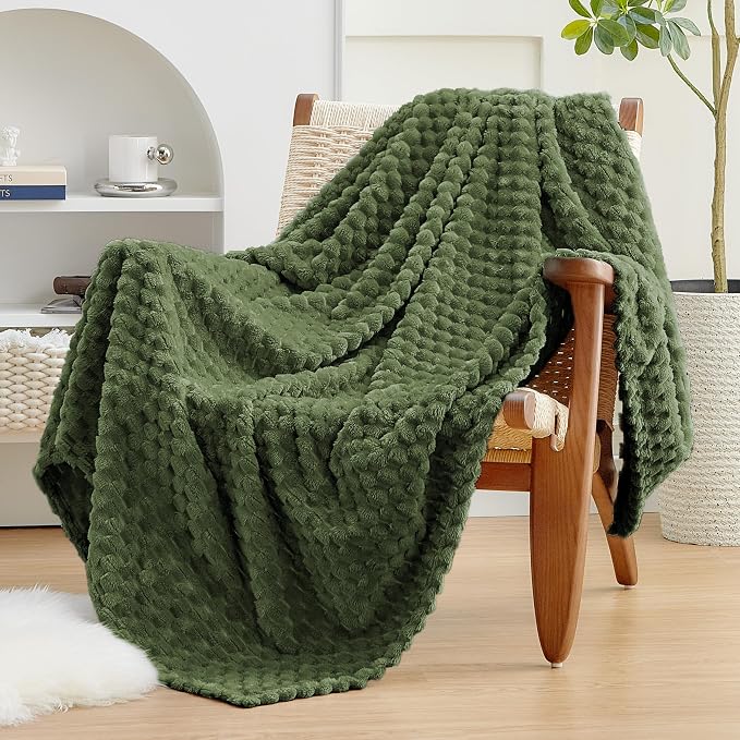EXQ Home Gentle Soft Fleece Throw Blanket – Cozy Lightweight 3D Imitation Turtle Shell Jacquard Blanket for Couch Bed – All-Season Warm Fuzzy Flannel Blanket for Women Mom Gifts(50"x60",Olive Green)