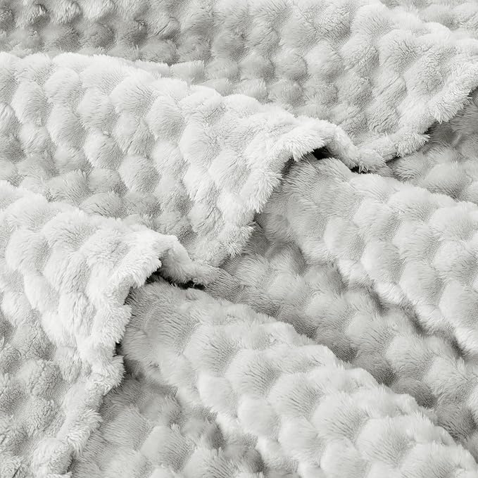 EXQ Home Gentle Soft Fleece Throw Blanket – Cozy Lightweight 3D Imitation Turtle Shell Jacquard Blanket for Couch Bed – All-Season Warm Fuzzy Flannel Blanket for Women Mom Her Gift(60"x80",Light Grey)
