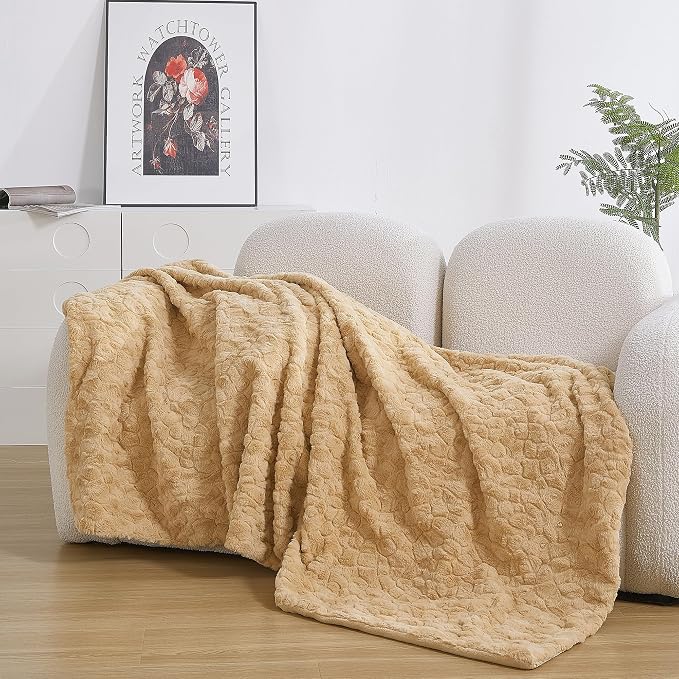 Fluffy Reversible Faux Fur Throw Blanket Thick Warm Blankets Cozy for Couch | Soft Plush Machine Washable Bed Home Decor, Large 50x70 Inch, for Women Men