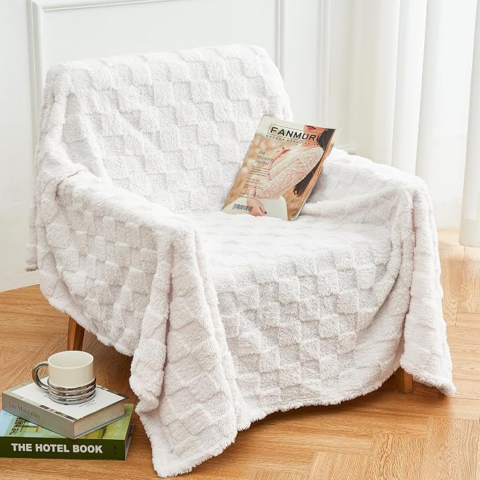 Aganear Fluffy Cozy Throw Blanket for Couch 50"x70" Cream White | Lightweight Fuzzy Throw,Warm Gift for Women,Christmas,Housewarming,Soft,Boho Design for Room Home Decor,All-Season Use
