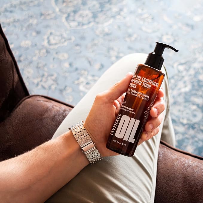 MYHIXEL Lightweight Massage Oil – 6.76 fl oz | Apple & Cinnamon Scent | Fast-Absorbing Body Oils for Women and Men | Hydrated Skin | Suitable for All Skin Types