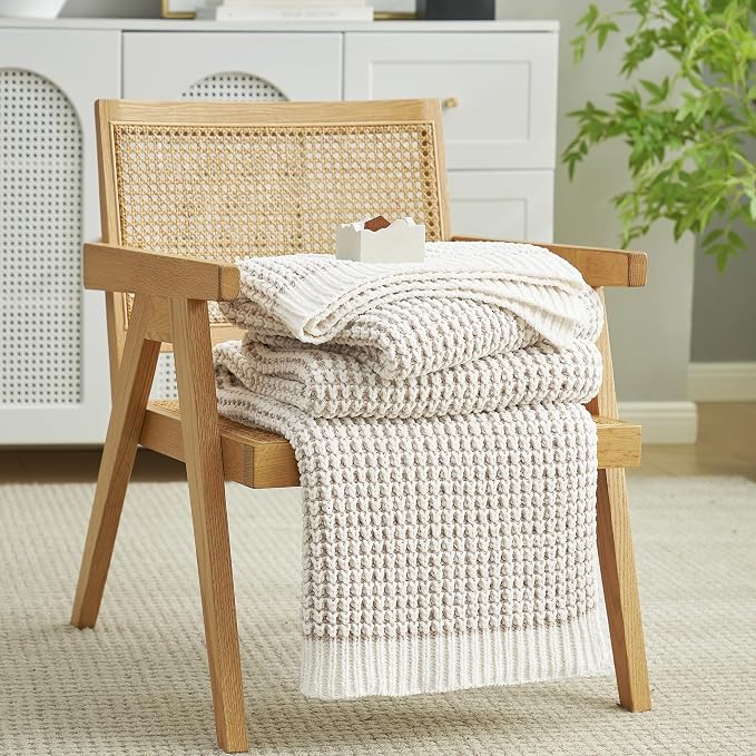 Knit Throw Blanket, Soft Chenille Cozy Breathable Pineapple Chunky Decorative Blanket for Couch, Bed & Sofa, French-Inspired Lightweight Warm Gift for Women, Beige, 60"x80"
