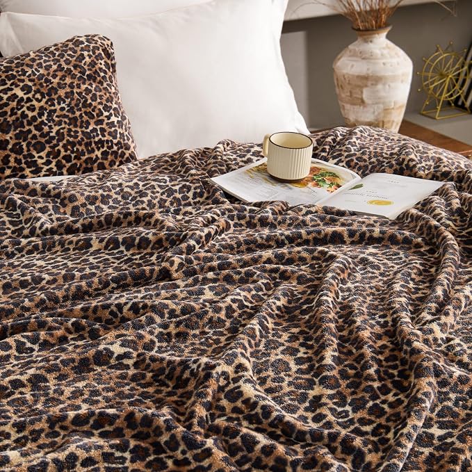 BEDELITE Fleece Blanket Soft Plush Twin Size Blanket Brown Leopard 60"x80" | Ultra Soft Fleece, Plush Microfiber, Lightweight Warmth, All Season Comfort, Cheetah Decor, Machine Washable, Couch Sofa Bed