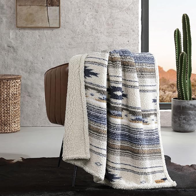 Wrangler - Throw Blanket with Sherpa Reverse, Super Soft Plush Bedding, Oeko-Tex Certified, Dorm Room Essentials, 50x60, Coyote Sands Brown