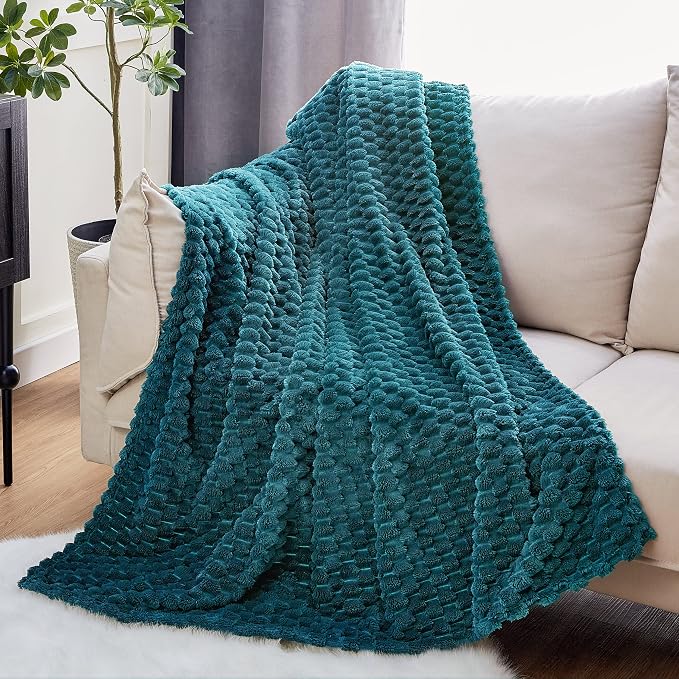 EXQ Home Fleece Throw Blanket for Couch or Bed - 3D Imitation Turtle Shell Jacquard Decorative Blankets - Cozy Soft Lightweight Fuzzy Flannel Blanket Suitable for All Seasons(50"×60",Teal)